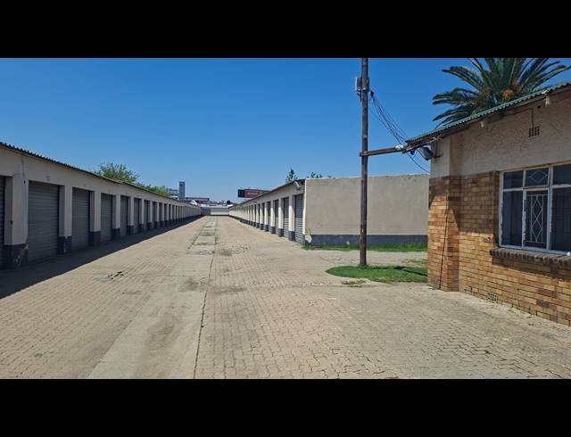 22,000M² INDUSTRIAL YARD FOR SALE IN BARTLETT